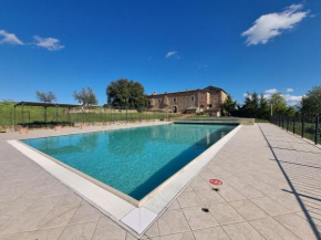 Splendid holiday in Montalcino with shared pool